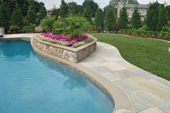 Augusta Artificial Turf Poolside